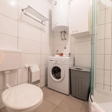 Besondere Privatvilla Mit Grossem Pool *